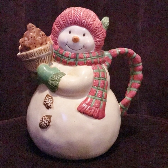 Other - ‼️LAST DAY‼️ VGUC~ Snowman Pitcher